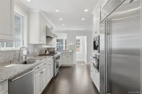 6 Spruce Hollow Armonk NY 10504