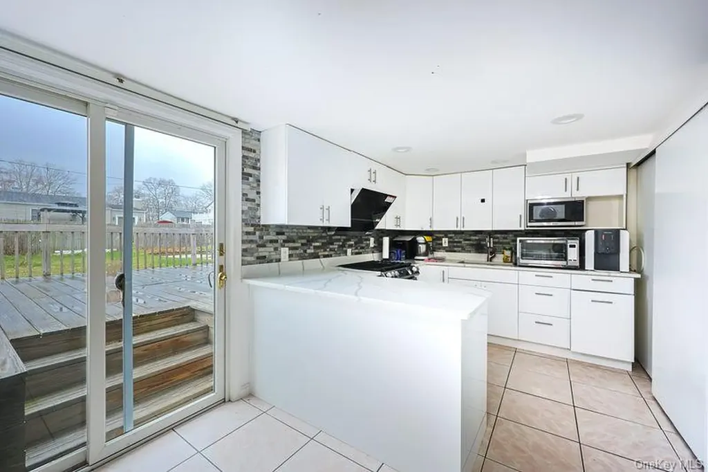 376 Magnolia Drive Selden NY 11784