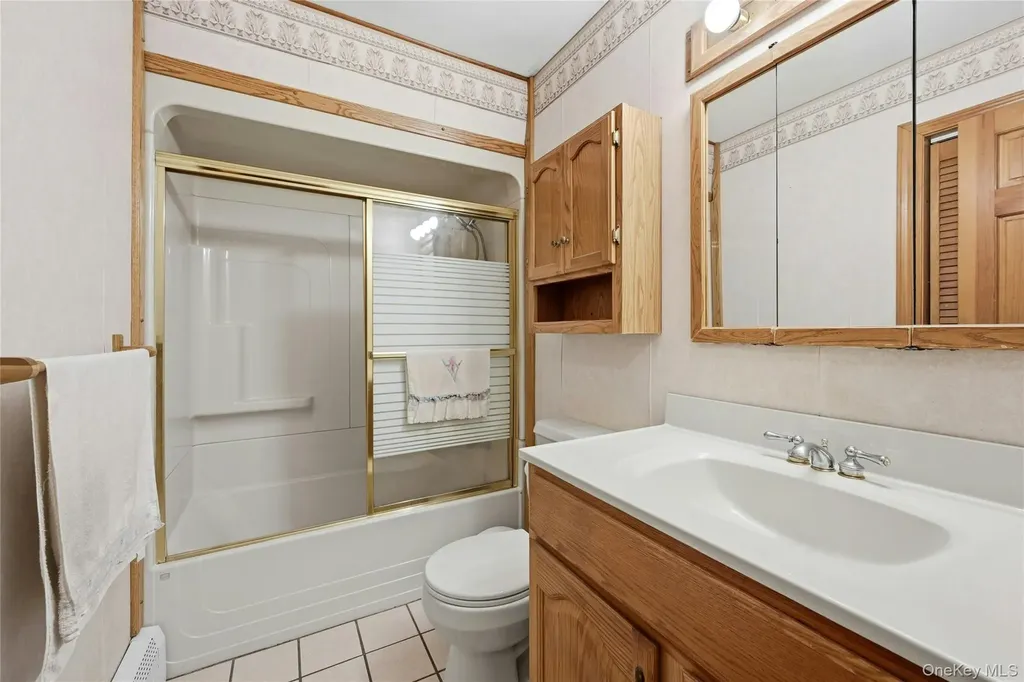 41 N Country Road Shoreham NY 11786