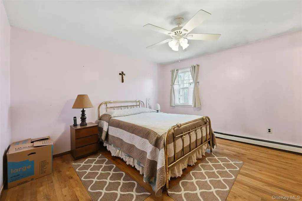 41 N Country Road Shoreham NY 11786
