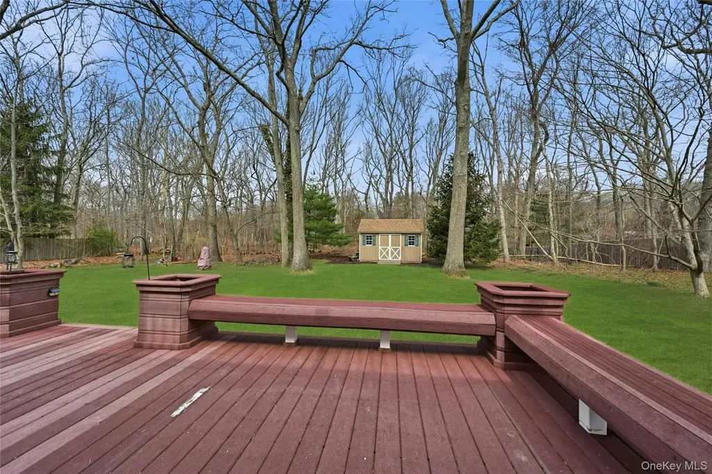 41 N Country Road Shoreham NY 11786