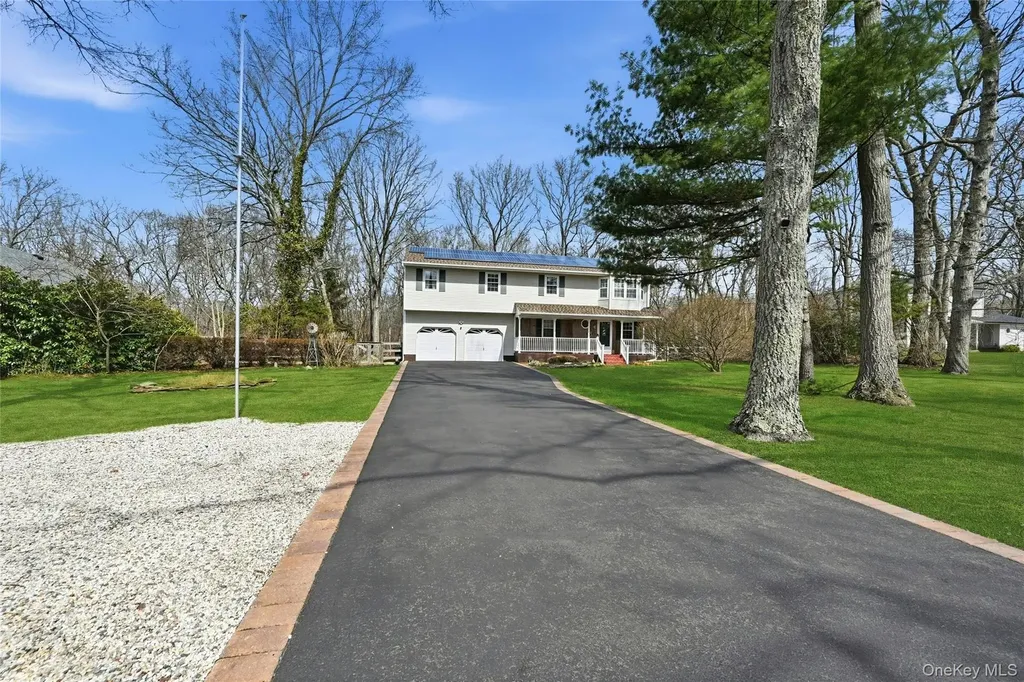 41 N Country Road Shoreham NY 11786