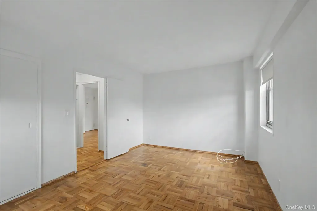 21-85 34th Avenue Astoria NY 11106