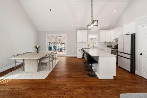 10 Eagle Hill Road Mahopac NY 10541