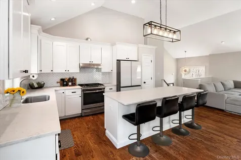 10 Eagle Hill Road Mahopac NY 10541
