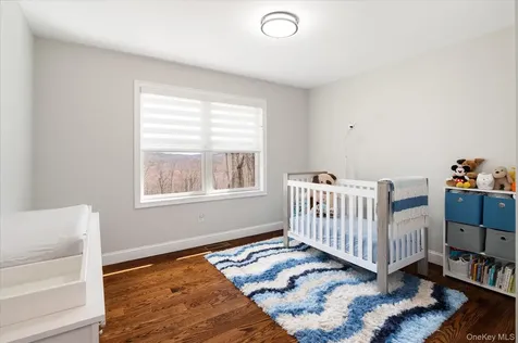 10 Eagle Hill Road Mahopac NY 10541