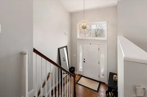 10 Eagle Hill Road Mahopac NY 10541