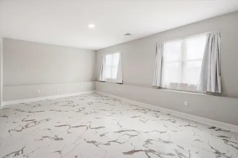 10 Eagle Hill Road Mahopac NY 10541