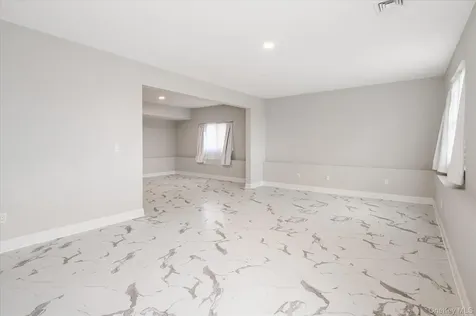 10 Eagle Hill Road Mahopac NY 10541
