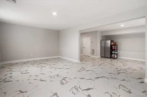10 Eagle Hill Road Mahopac NY 10541