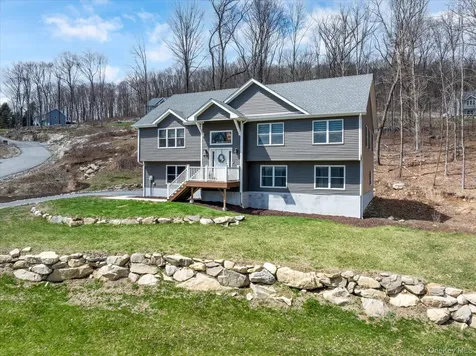 10 Eagle Hill Road Mahopac NY 10541