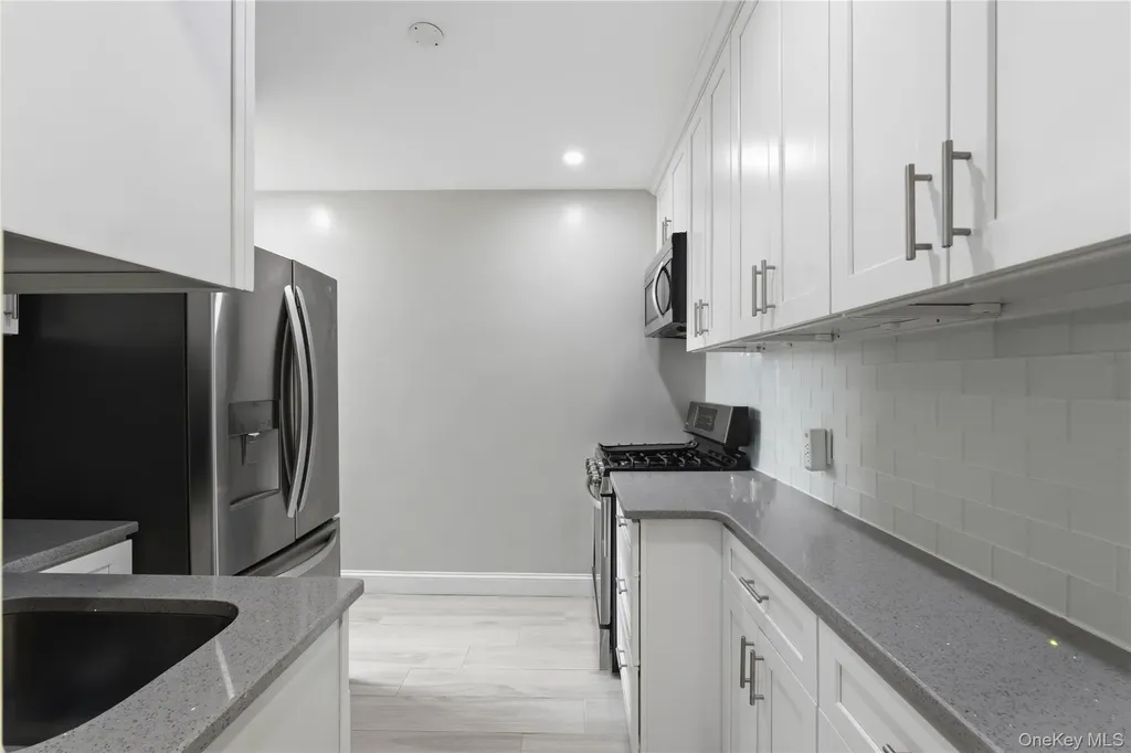 5639 Netherland Avenue Bronx NY 10471