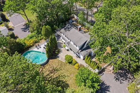 198 Pidgeon Hill Road Huntington Station NY 11746