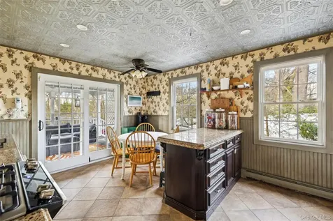 198 Pidgeon Hill Road Huntington Station NY 11746