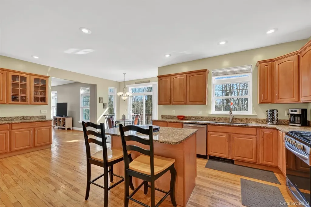 47 Willets Way Newburgh NY 12550