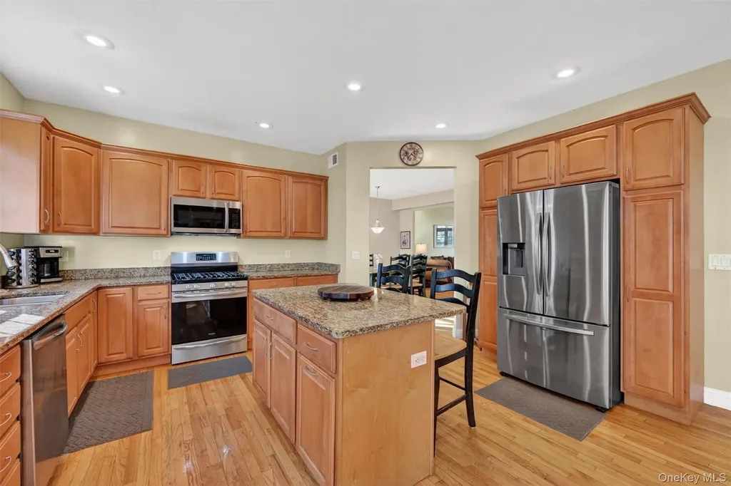 47 Willets Way Newburgh NY 12550