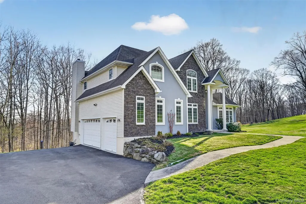 47 Willets Way Newburgh NY 12550