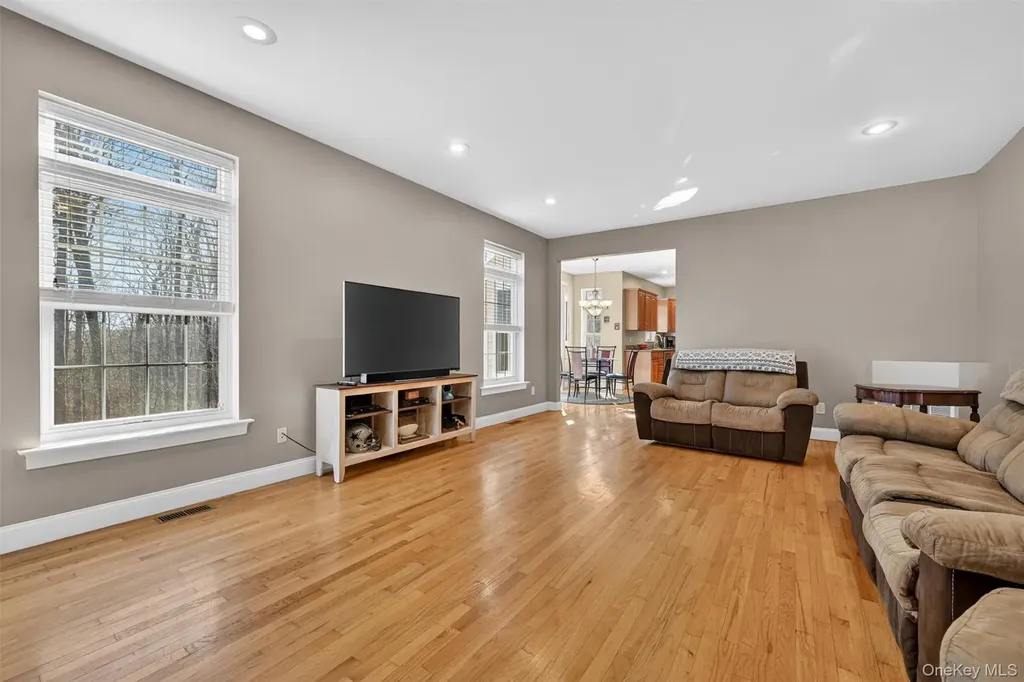47 Willets Way Newburgh NY 12550