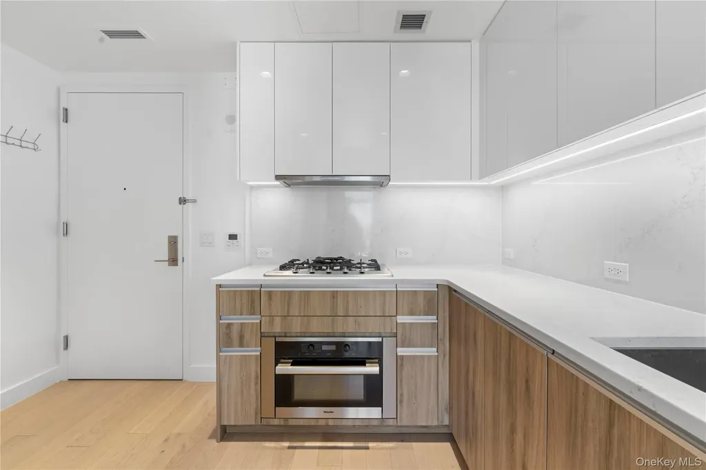 136-18 Maple Avenue Flushing NY 11355