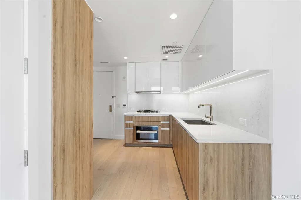 136-18 Maple Avenue Flushing NY 11355