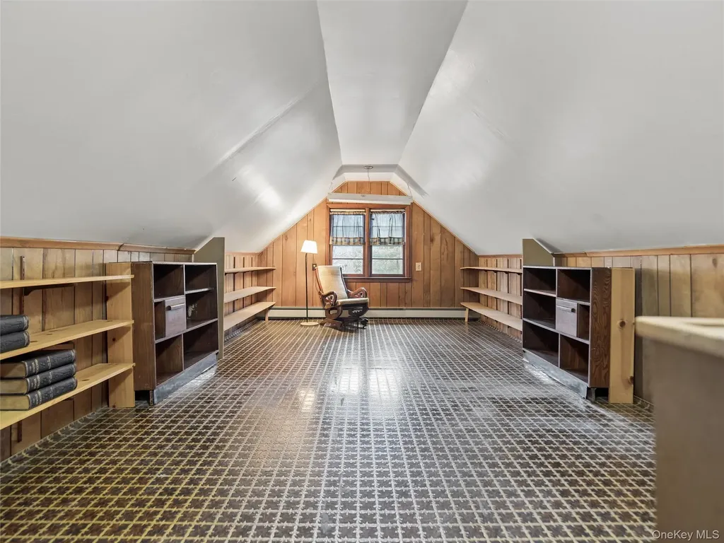 20 Cherry Lane Huntington NY 11743
