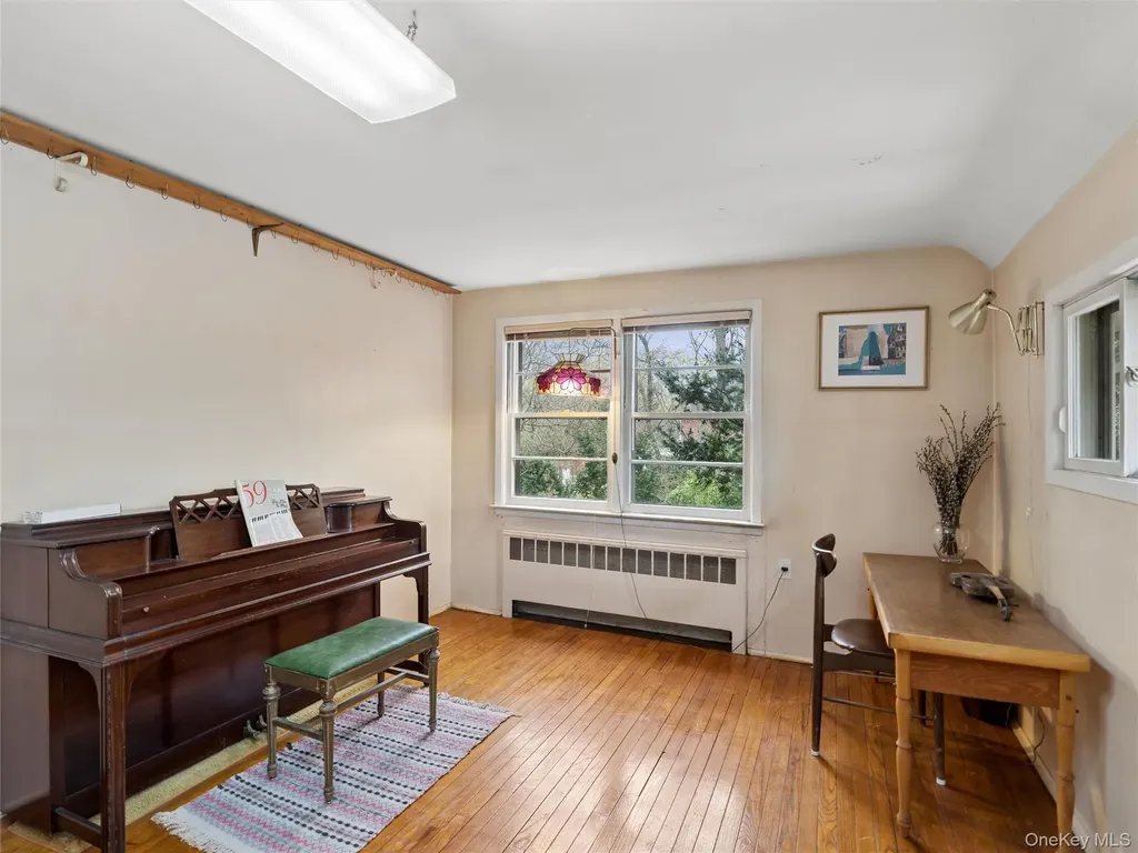 20 Cherry Lane Huntington NY 11743