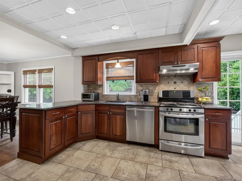 3 Hillside Avenue Suffern NY 10901