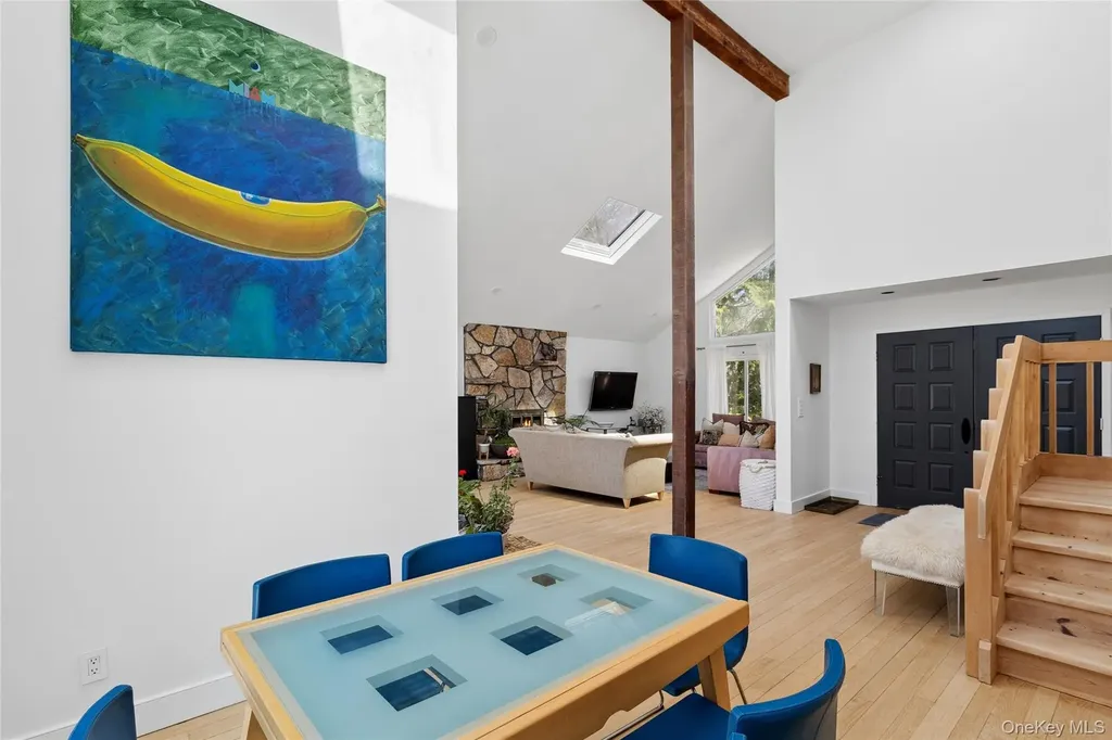 44 Diane Drive East Hampton NY 11937