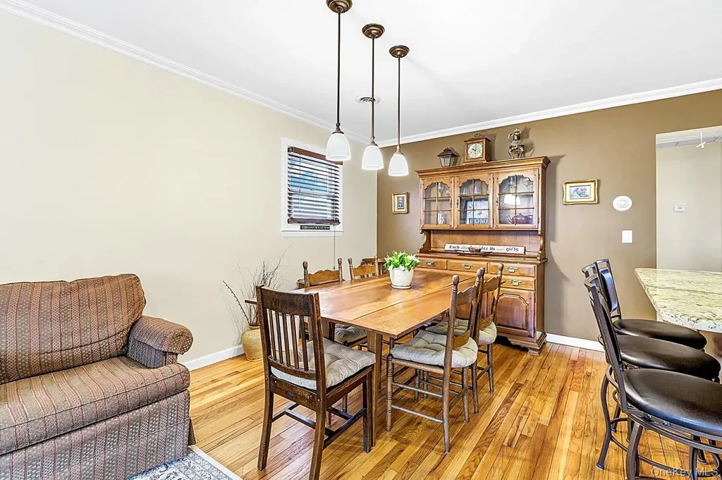 2A Baylis Place Lynbrook NY 11563