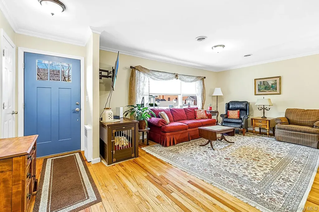 2A Baylis Place Lynbrook NY 11563