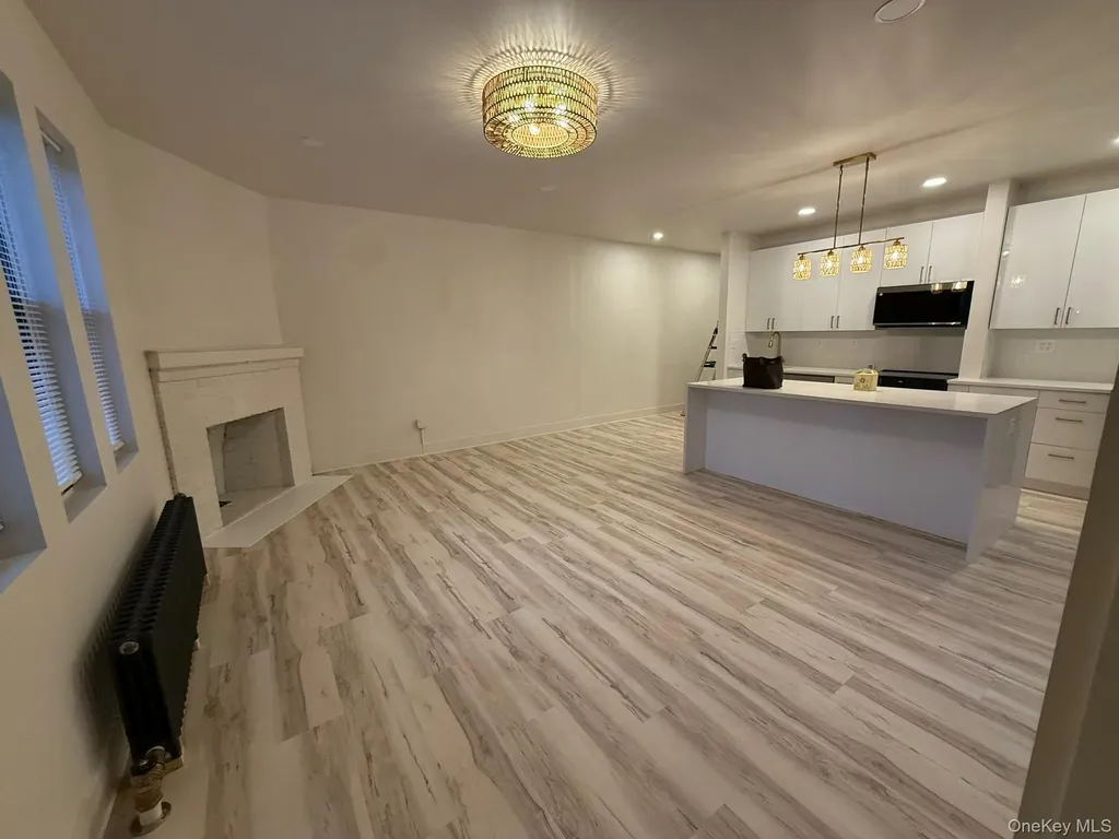 35-25 190th Street Flushing NY 11358
