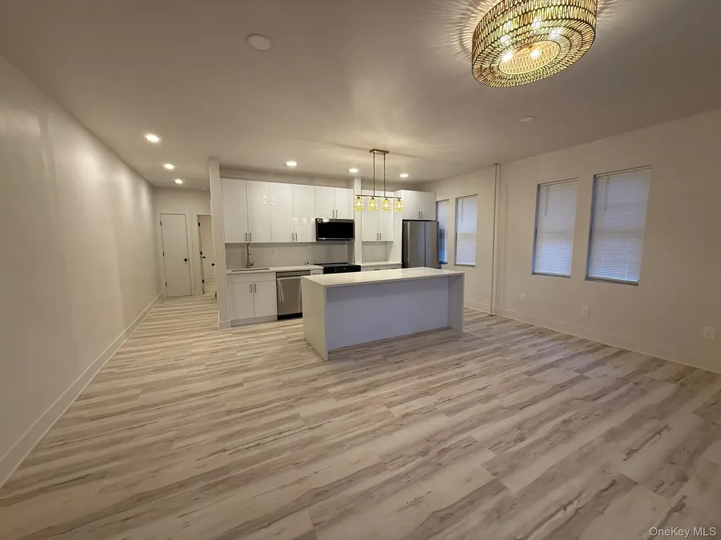 35-25 190th Street Flushing NY 11358