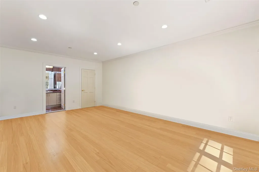 2 High Point Terrace Scarsdale NY 10583