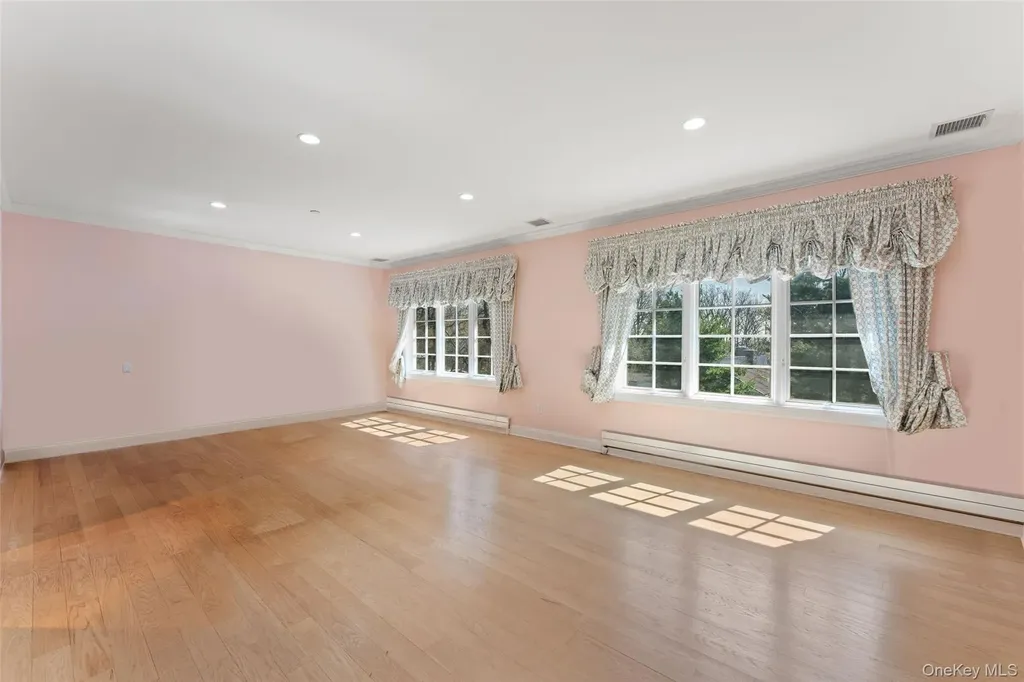 2 High Point Terrace Scarsdale NY 10583