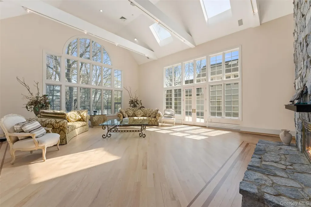 2 High Point Terrace Scarsdale NY 10583
