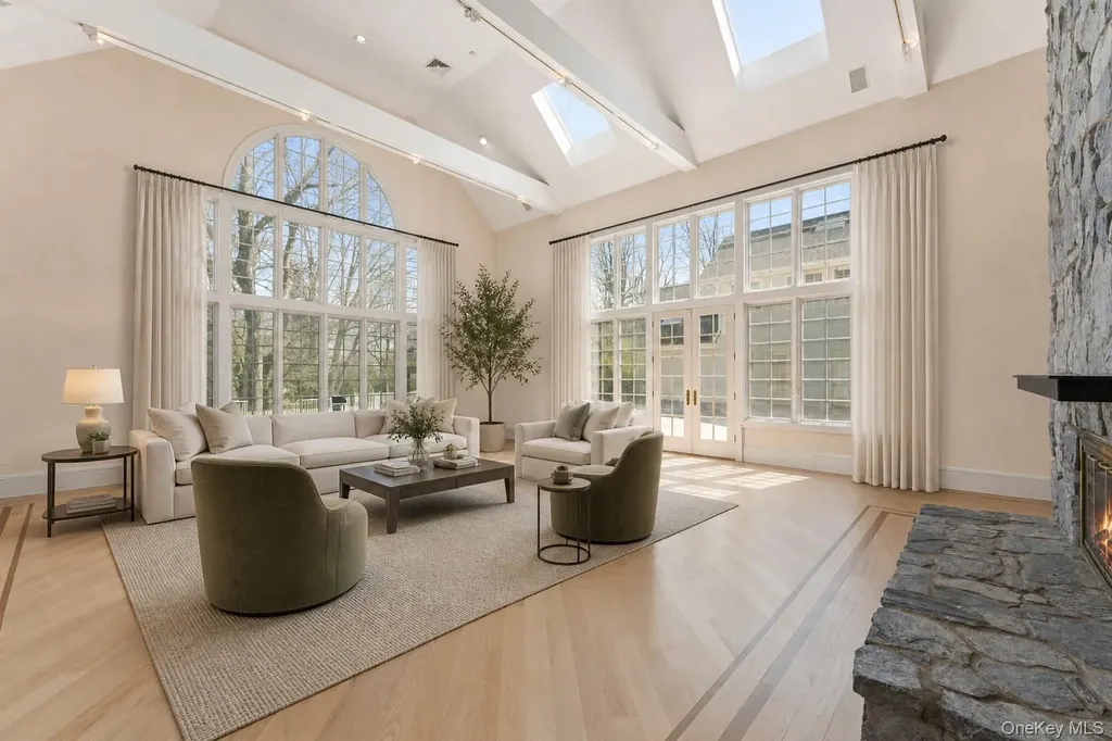 2 High Point Terrace Scarsdale NY 10583