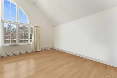 2 High Point Terrace Scarsdale NY 10583