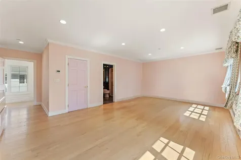 2 High Point Terrace Scarsdale NY 10583