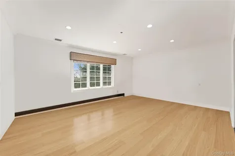 2 High Point Terrace Scarsdale NY 10583