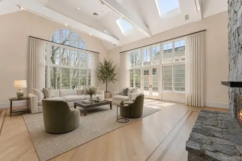 2 High Point Terrace Scarsdale NY 10583