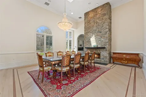 2 High Point Terrace Scarsdale NY 10583