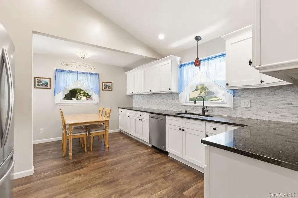 18 Collier Drive E Carmel NY 10512