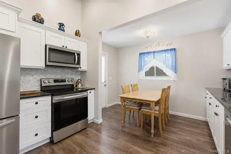 18 Collier Drive E Carmel NY 10512