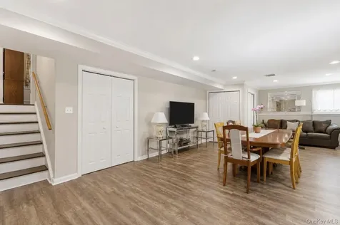 18 Collier Drive E Carmel NY 10512