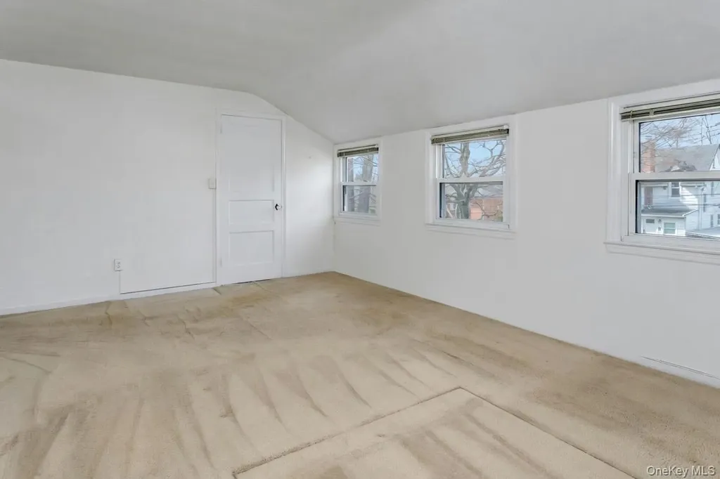 260 Roundhill Drive Yonkers NY 10710