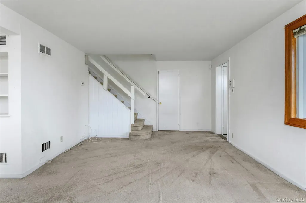 260 Roundhill Drive Yonkers NY 10710