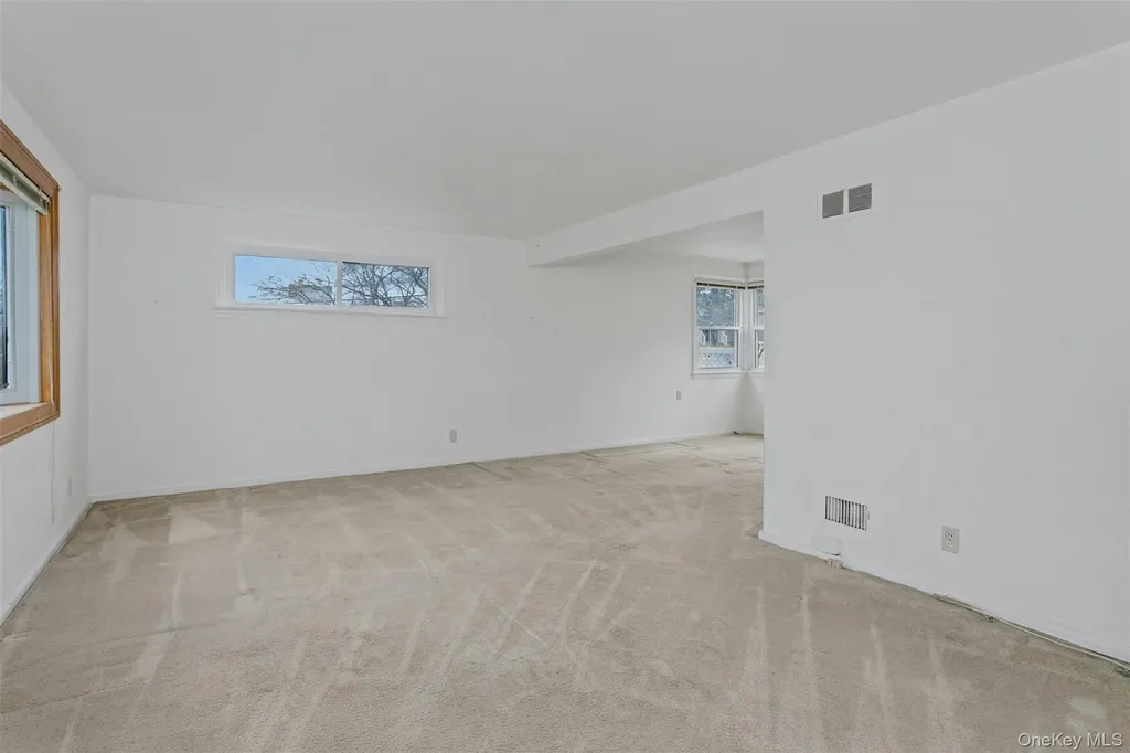 260 Roundhill Drive Yonkers NY 10710