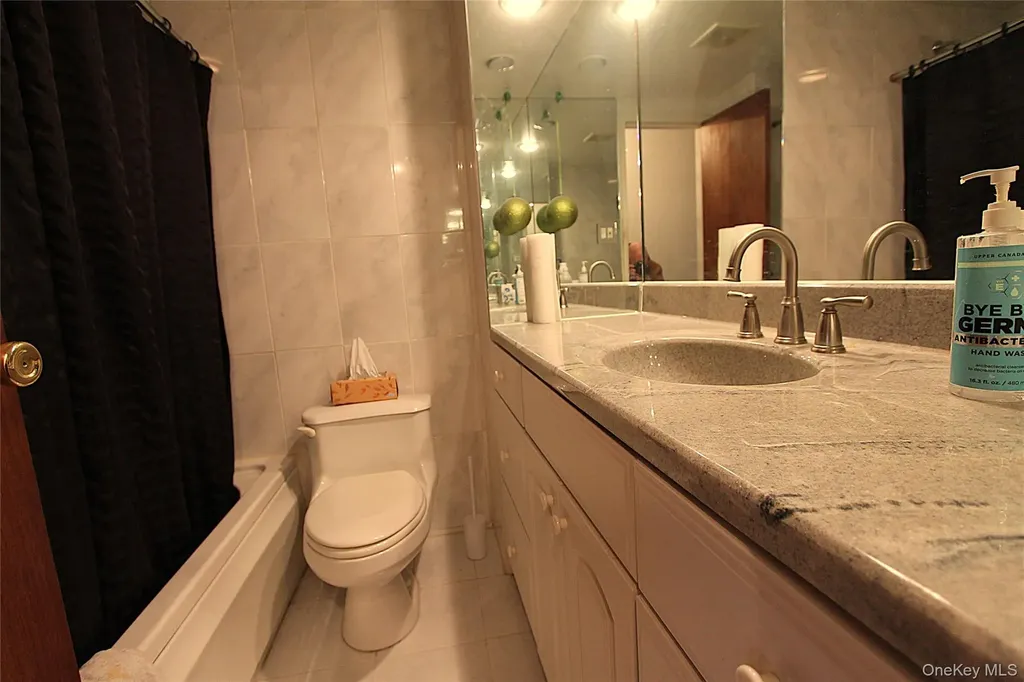 60-60 69th Place Maspeth NY 11378