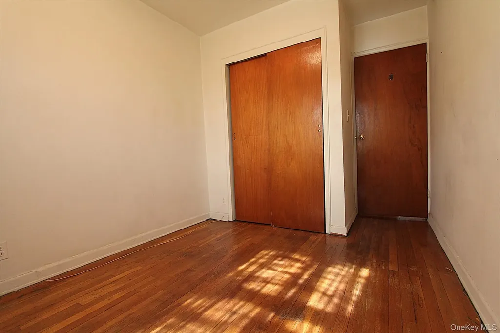 60-60 69th Place Maspeth NY 11378
