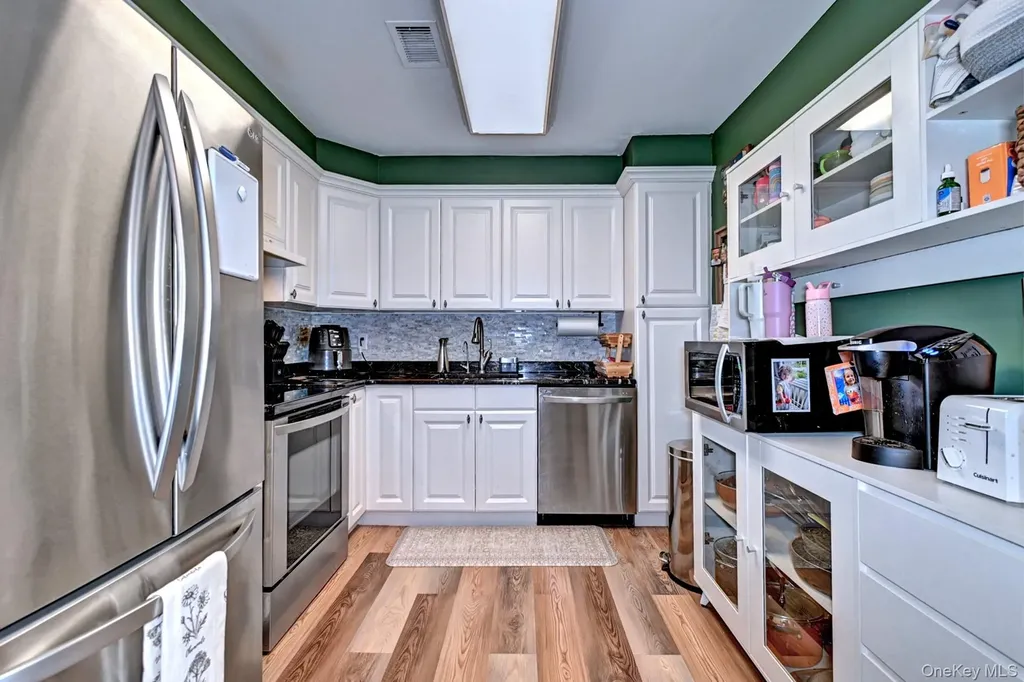 847 Skyline Drive Coram NY 11727